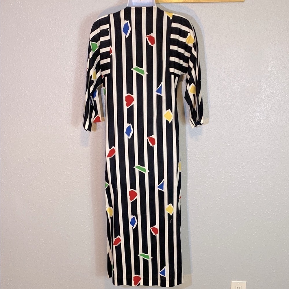 VNTG Neiman Marcus Black and White Midi Dress with Crew Neck - Picture 5 of 7